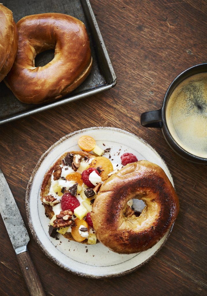 Bagel doré Café & Crème au yogourt & aux fruits