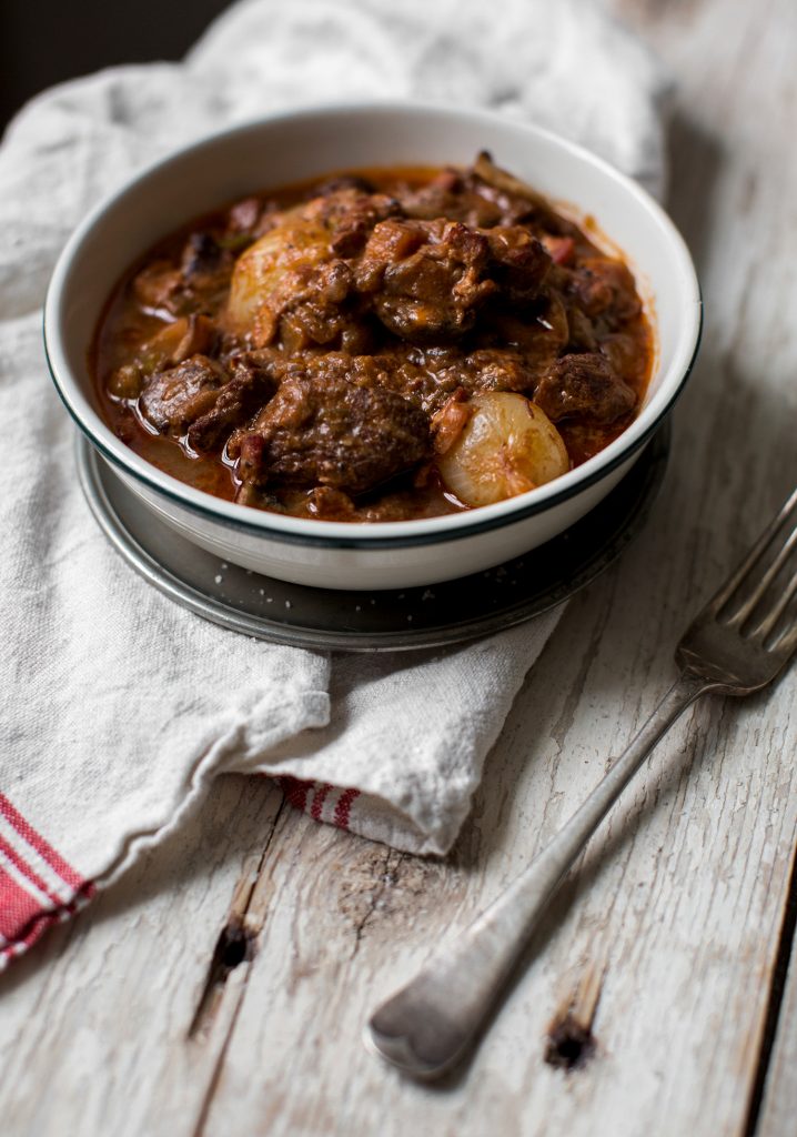 Bœuf bourguignon & garniture au bacon