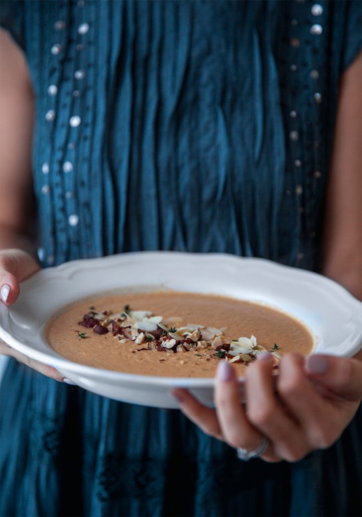 Creamy roasted cauliflower soup