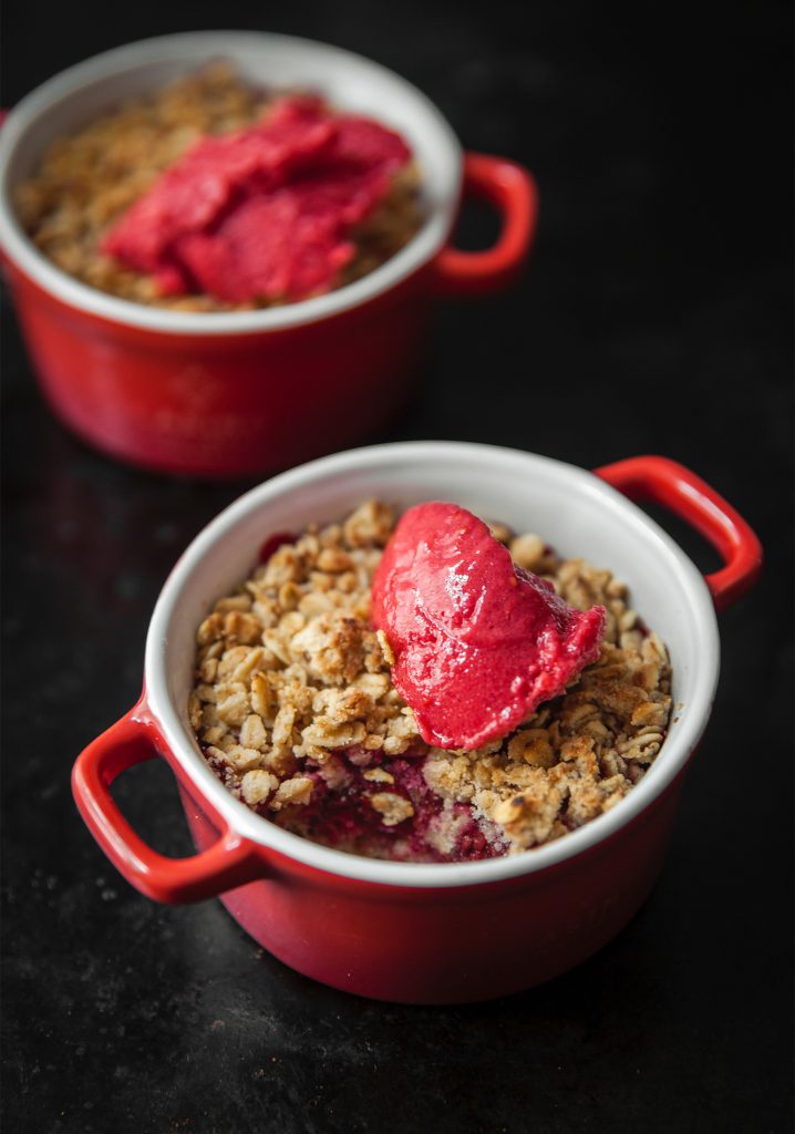 Apple crisp & frozen yogurt breakfast