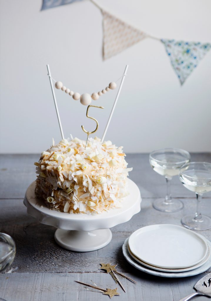 Gâteau à la noix de coco & glaçage à la pêche