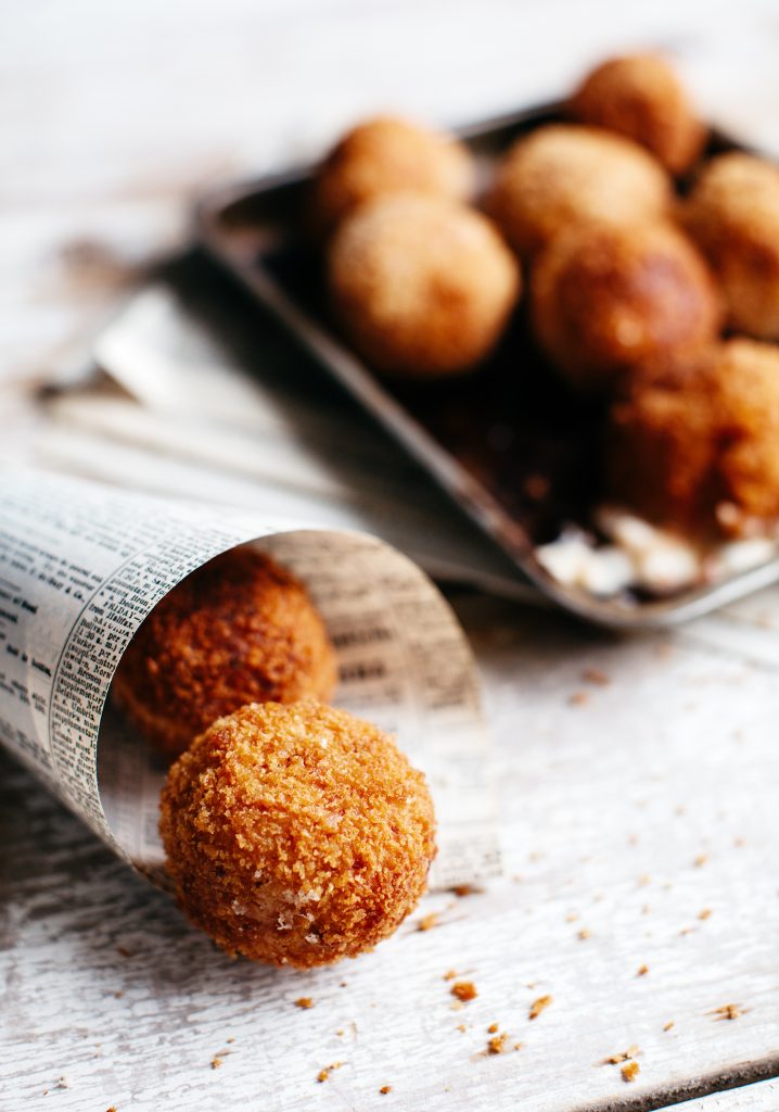 Arancini miniatures farcis au fromage