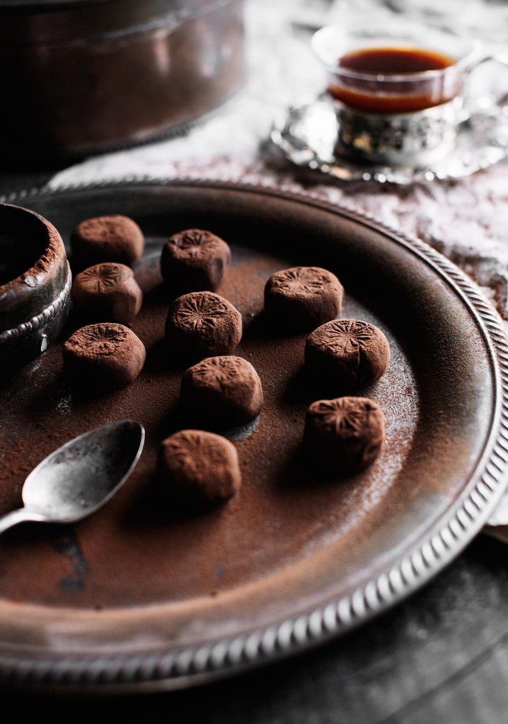 Truffes au chocolat noir à l’orange