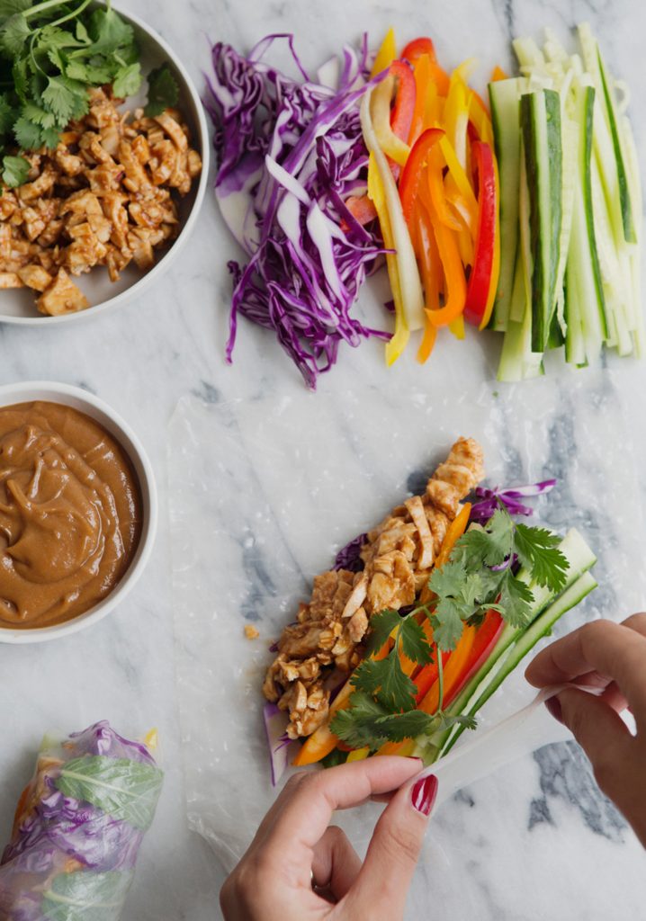 Barbecue chicken spring rolls & peanut sauce