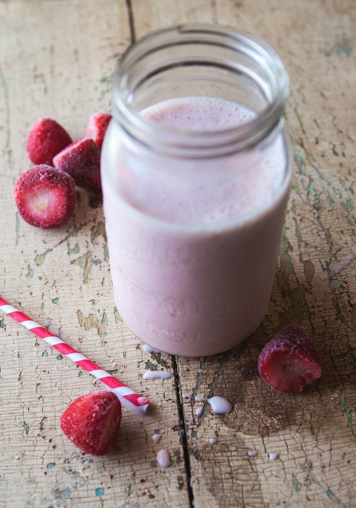 Cheesecake & strawberry smoothie