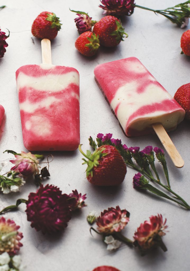 Strawberry rhubarb popsicles