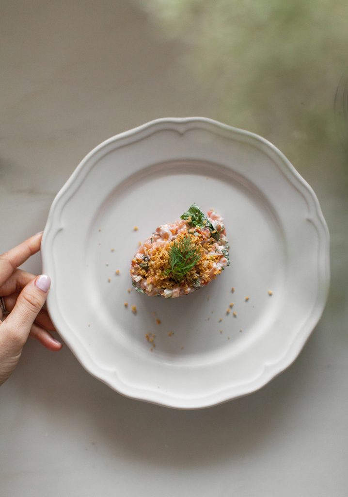 Tartare de duo de saumon & crumble de panko