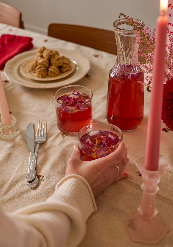 THÉ GLACÉ PÉTILLANT À L’HIBISCUS