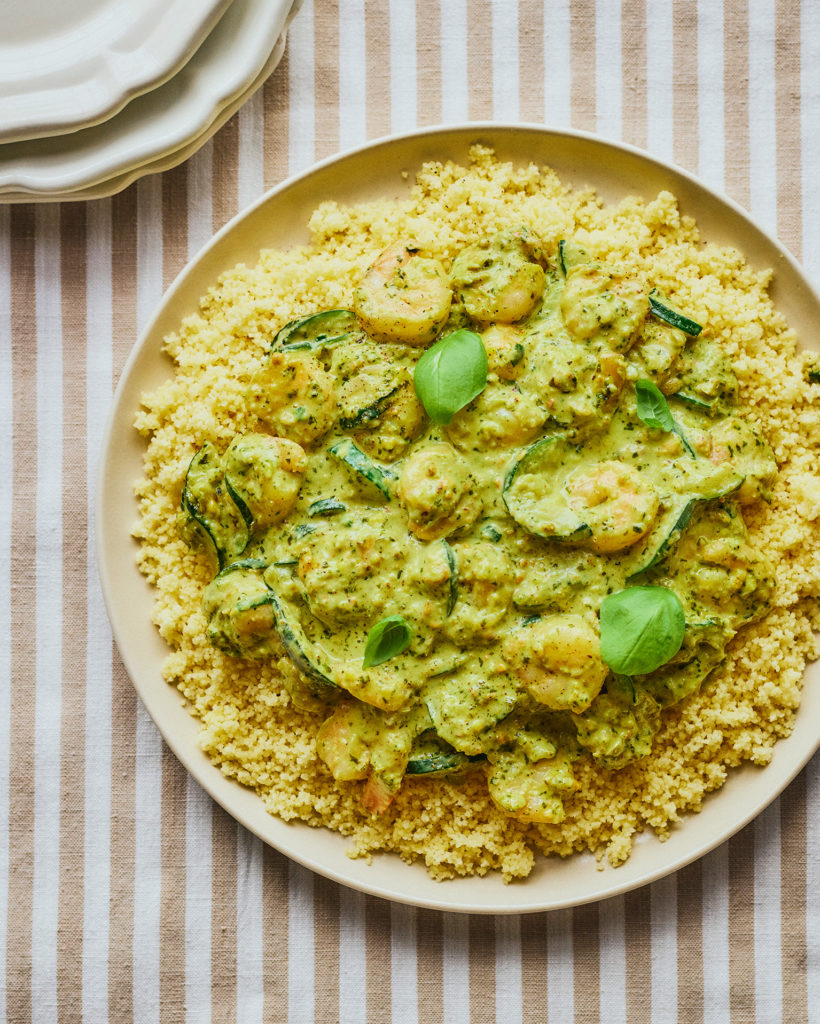 COUSCOUS AUX CREVETTES AVEC PESTO CRÉMEUX DE PISTACHE